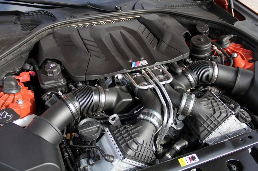  BMW M6 2013 года  (фото 29 из 88)